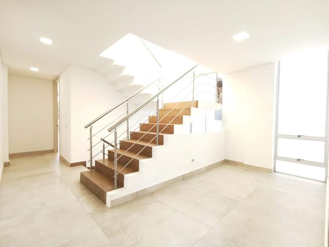 Casa de 4 alcobas en venta en Pance, Cali · foto 4 de 10