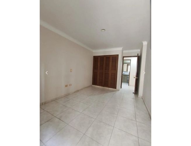 Apartamento de 4 alcobas en venta en Cabecera Del Llano, Bucaramanga, 134 m² · foto 2 de 19