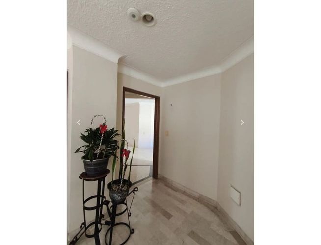 Apartamento de 4 alcobas en venta en Cabecera Del Llano, Bucaramanga, 134 m² · foto 11 de 19