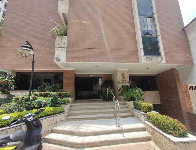 Apartamento de 4 alcobas en venta en Cabecera Del Llano, Bucaramanga, 134 m² · foto 17 de 19