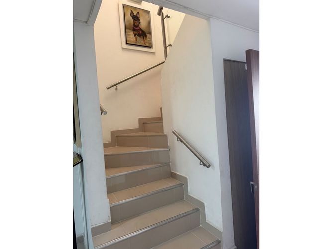 Casa de 4 alcobas en venta en La Carolina, Cali, 232 m² · foto 13 de 24