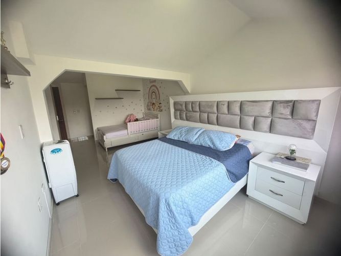 Casa de 4 alcobas en venta en La Carolina, Cali, 232 m² · foto 15 de 24