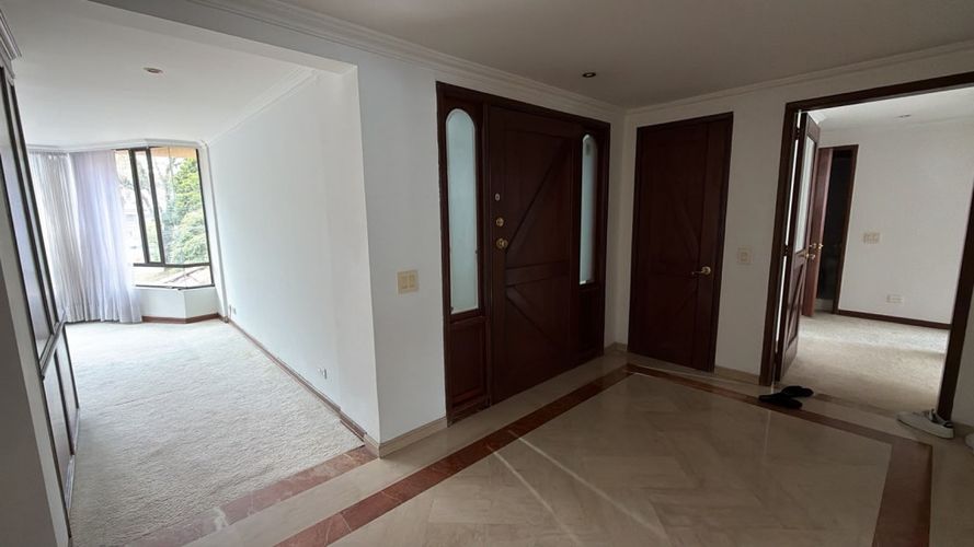 Apartamento de 3 alcobas en venta en Niza, Bogotá, 160 m² · foto 6 de 15