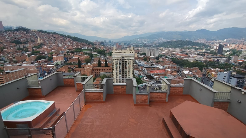 Apartamento en venta en La Candelaria, Medellín · foto 14 de 19