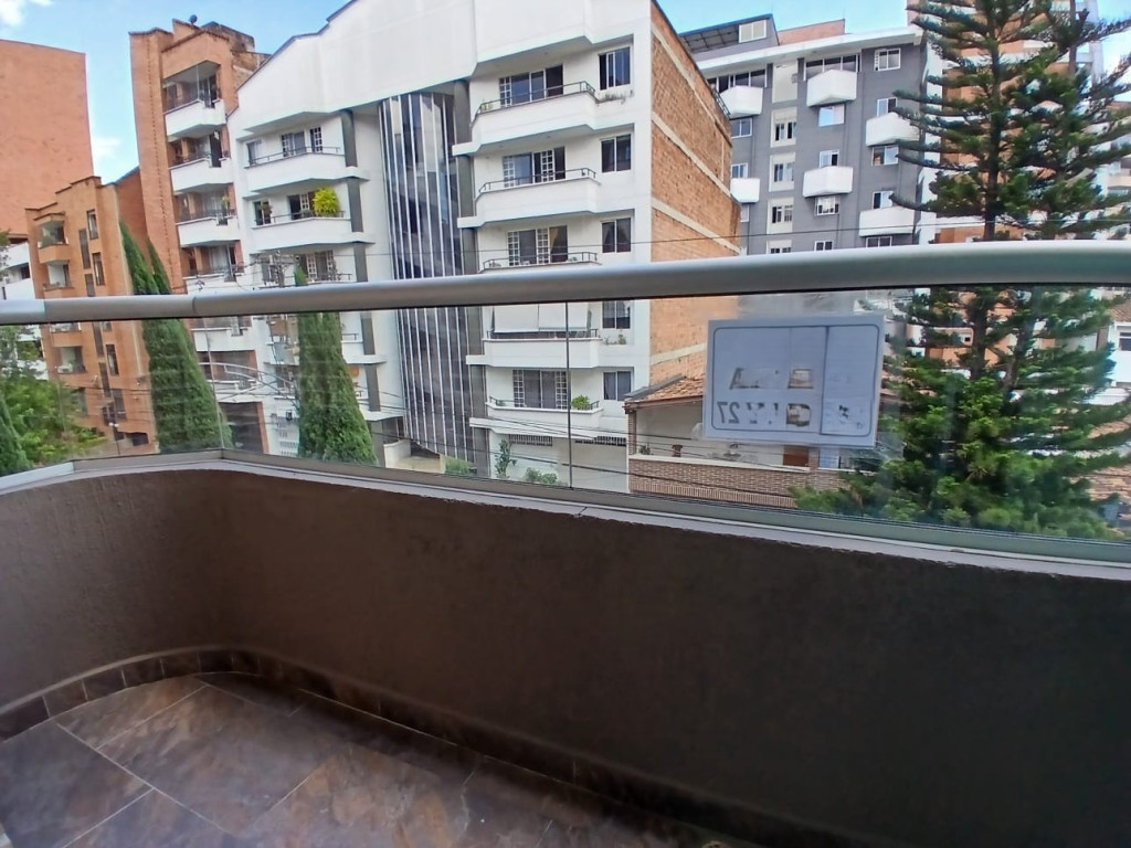 Apartamento en Arriendo en Laureles, Medellín