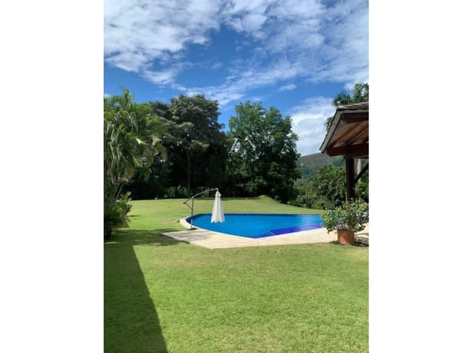 Casa de 4 alcobas en venta en Bosques De Peñalisa, Ricaurte, 455 m² · foto 17 de 18