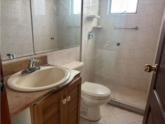 Apartamento de 3 alcobas en venta en Castropol, Medellín, 255 m² · foto 18 de 24