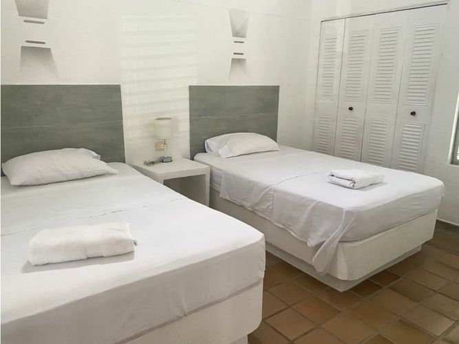 Casa de 4 alcobas en venta en Ricaurte, 300 m² · foto 8 de 8