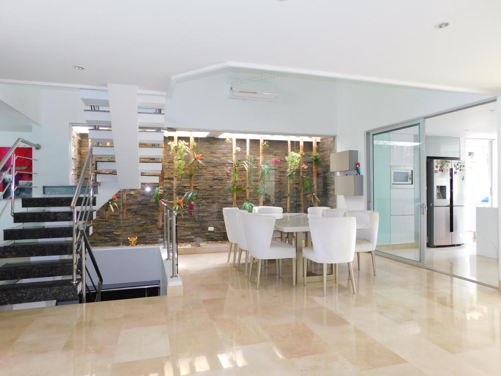 Casa en venta en Atlántico · foto 4 de 24
