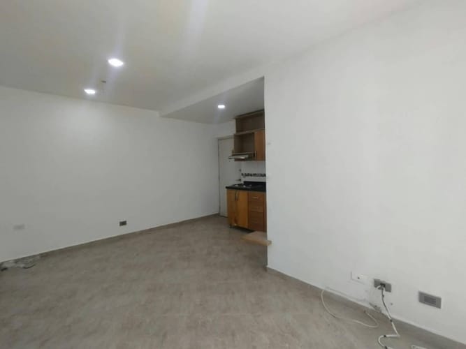 Apartamento de 3 alcobas en arriendo en Loma De San Jose, Sabaneta, 55 m² · foto 5 de 23