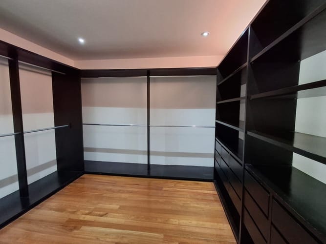 Casa de 4 alcobas en venta en El Virrey, Bogotá, 260 m² · foto 7 de 24