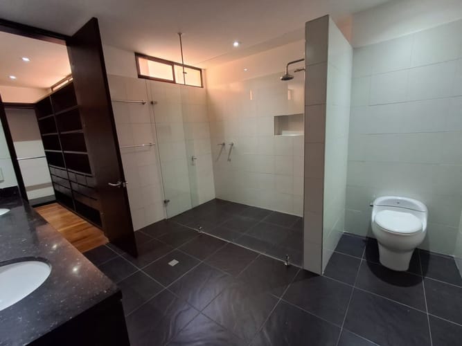 Casa de 4 alcobas en venta en El Virrey, Bogotá, 260 m² · foto 22 de 24