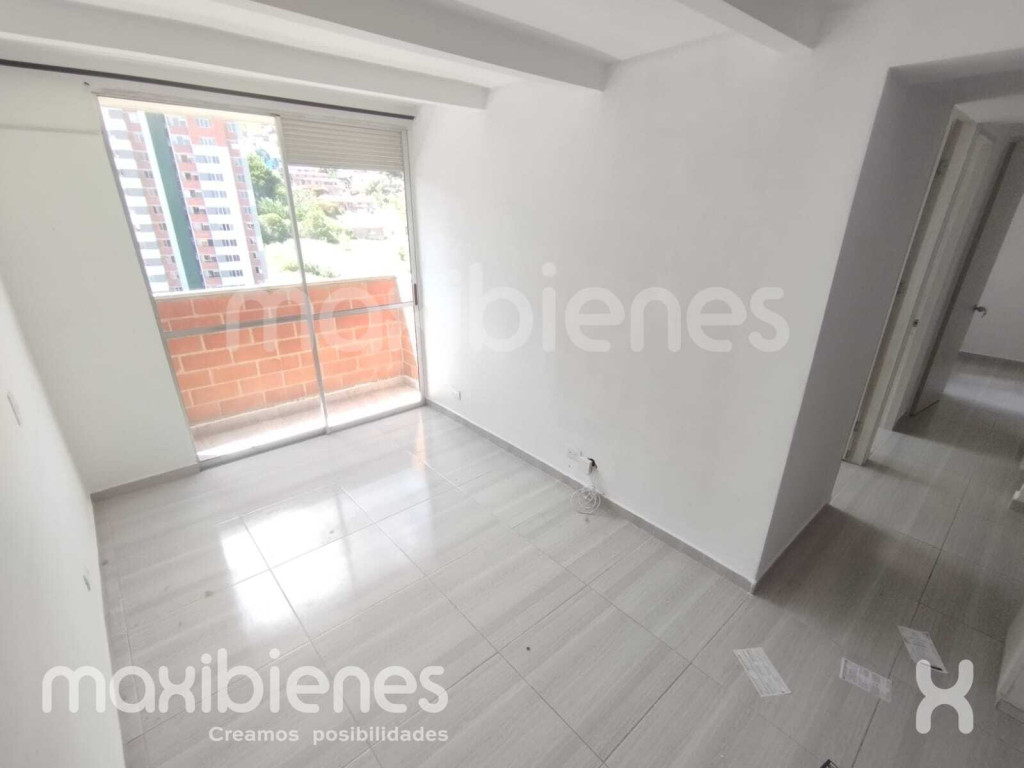 Apartamento en venta en Pajarito, Medellín · foto 2 de 14