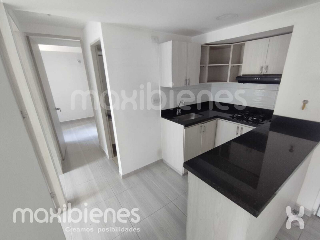 Apartamento en venta en Pajarito, Medellín · foto 3 de 14