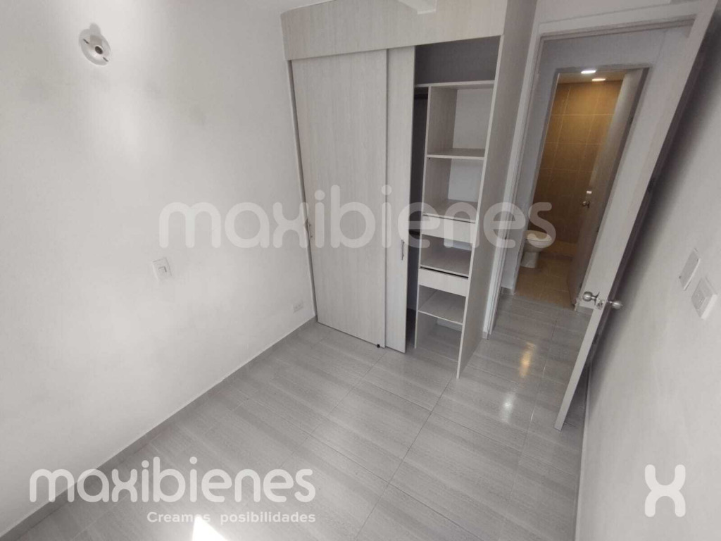 Apartamento en venta en Pajarito, Medellín · foto 11 de 14
