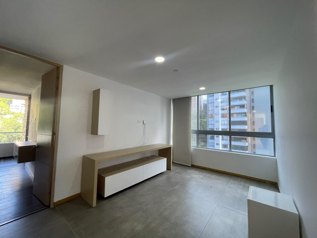 Apartamento en arriendo en Loma De Las Brujas, Envigado · foto 7 de 24