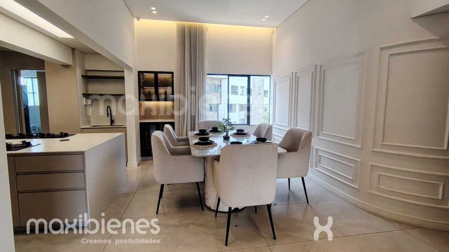 Apartamento de 4 alcobas en venta en El Diamante No. 2, Medellín, 420 m² · foto 3 de 24