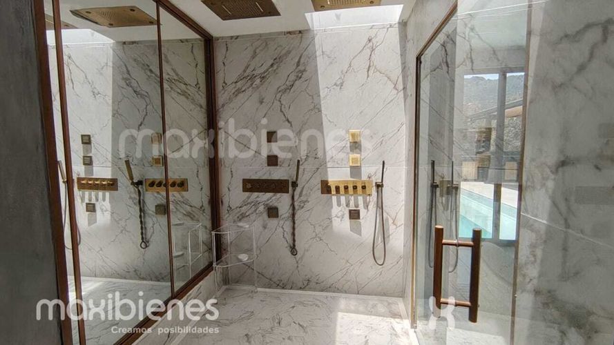 Apartamento de 4 alcobas en venta en El Diamante No. 2, Medellín, 420 m² · foto 23 de 24