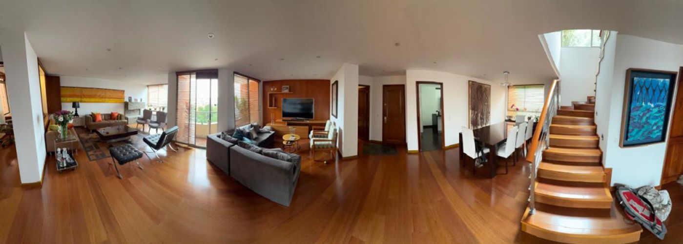 Apartamento de 3 alcobas en venta en Santa Barbara Alta, Bogotá, 228 m² · foto 2 de 14