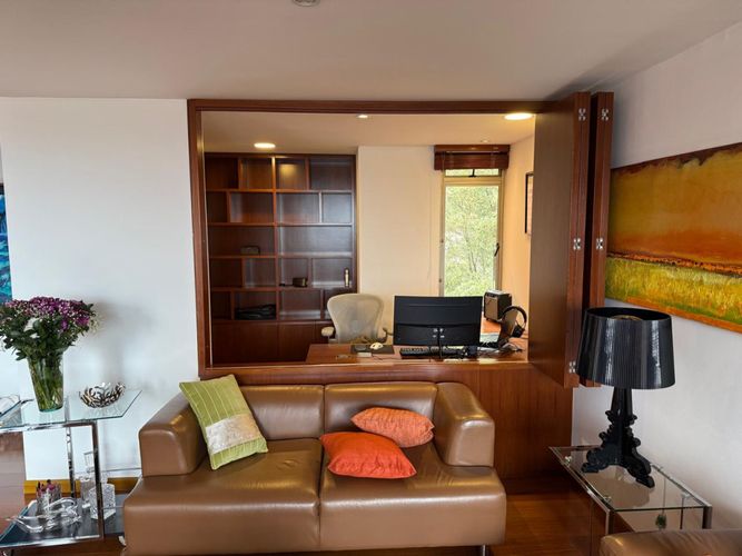 Apartamento de 3 alcobas en venta en Santa Barbara Alta, Bogotá, 228 m² · foto 6 de 14