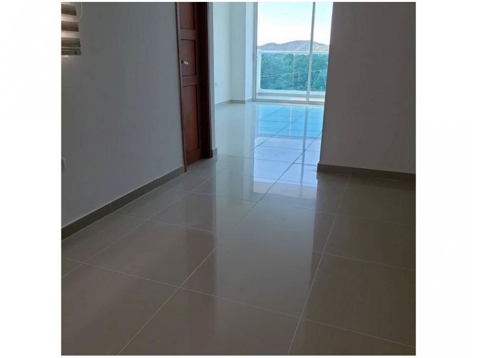 Apartamento en venta en Las Delicias, Santa Marta · foto 2 de 8