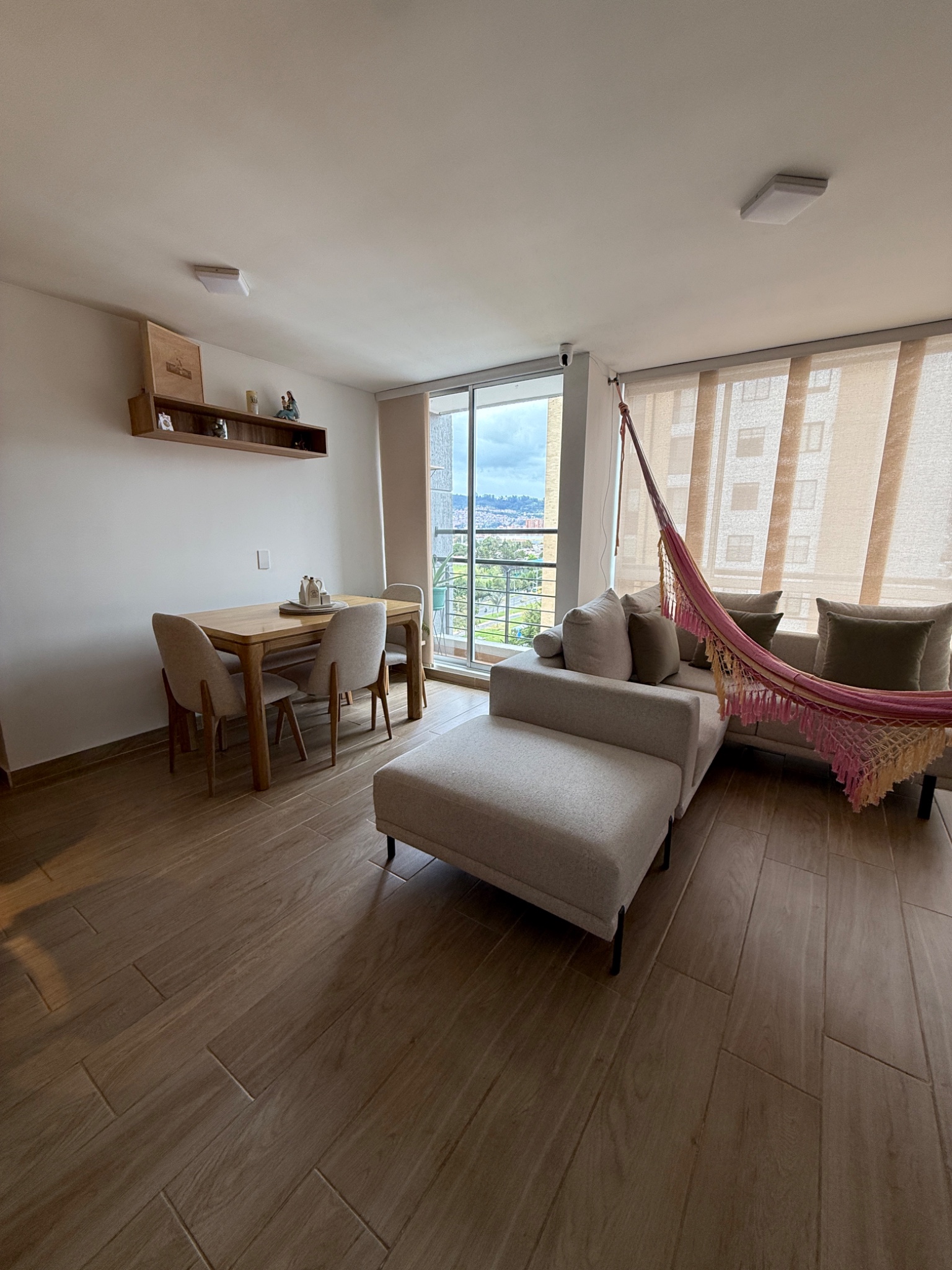 Apartamento en venta en Granada Norte, Bogotá · foto 10 de 17