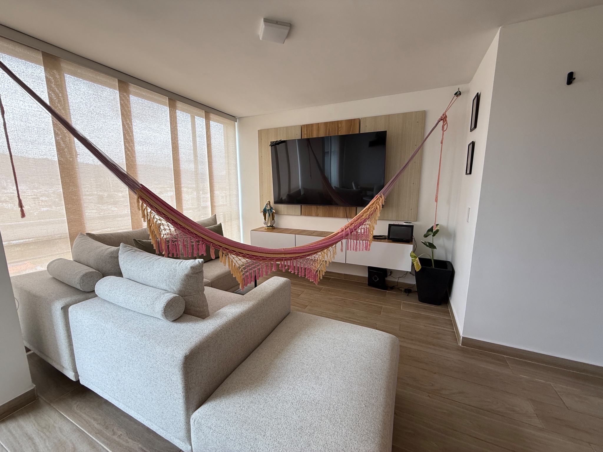 Apartamento en venta en Granada Norte, Bogotá · foto 8 de 17