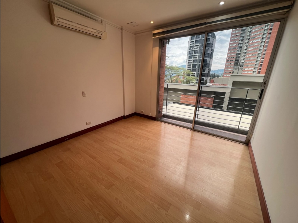 Casa en arriendo en Las Palmas, Medellín · foto 10 de 24