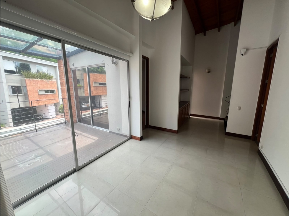 Casa en arriendo en Las Palmas, Medellín · foto 12 de 24