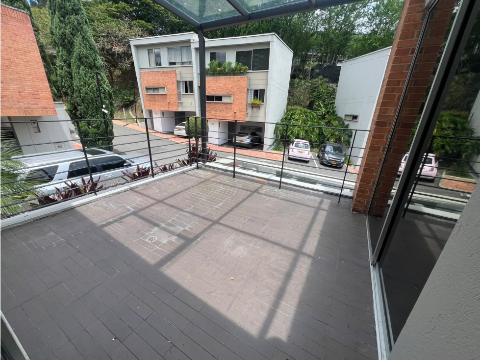 Casa en arriendo en Las Palmas, Medellín · foto 14 de 24