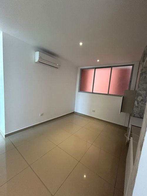 Apartamento de 3 alcobas en arriendo en Urbanizacion Los Corales, Barranquilla, 111 m² · foto 10 de 24