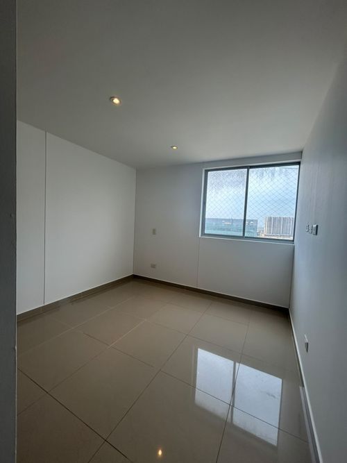 Apartamento de 3 alcobas en arriendo en Urbanizacion Los Corales, Barranquilla, 111 m² · foto 12 de 24