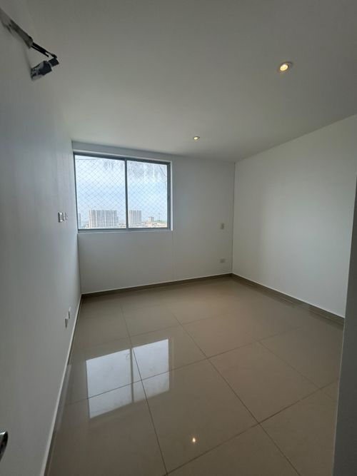 Apartamento de 3 alcobas en arriendo en Urbanizacion Los Corales, Barranquilla, 111 m² · foto 18 de 24
