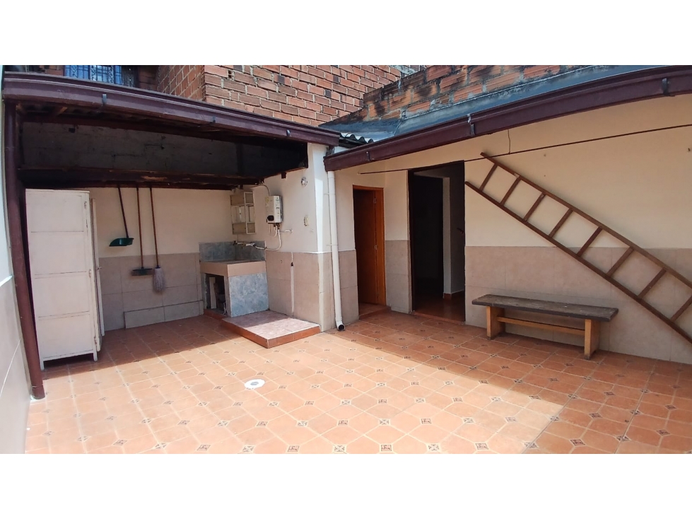 Casa en venta en Playa Rica, Itagüí · foto 3 de 21