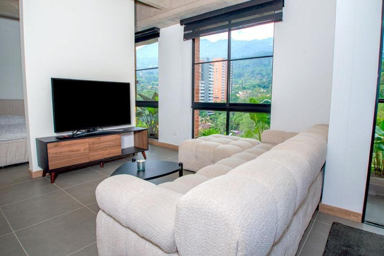 Apartaestudio en venta en La Inmaculada, Envigado, 66 m² · foto 2 de 11