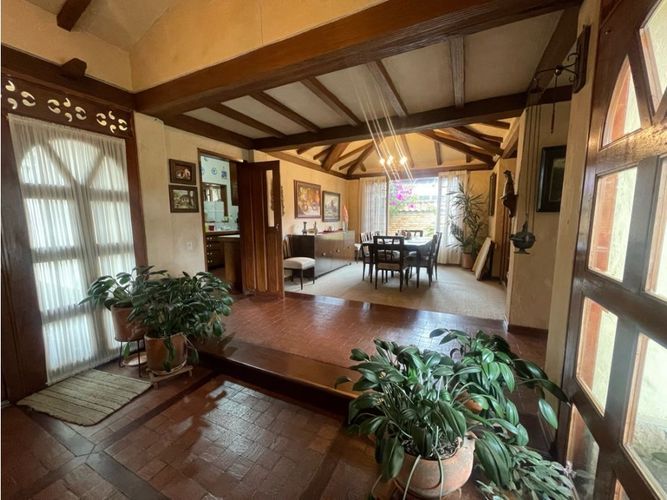 Casa de 5 alcobas en venta en Guaymaral, Bogotá, 220 m² · foto 3 de 24