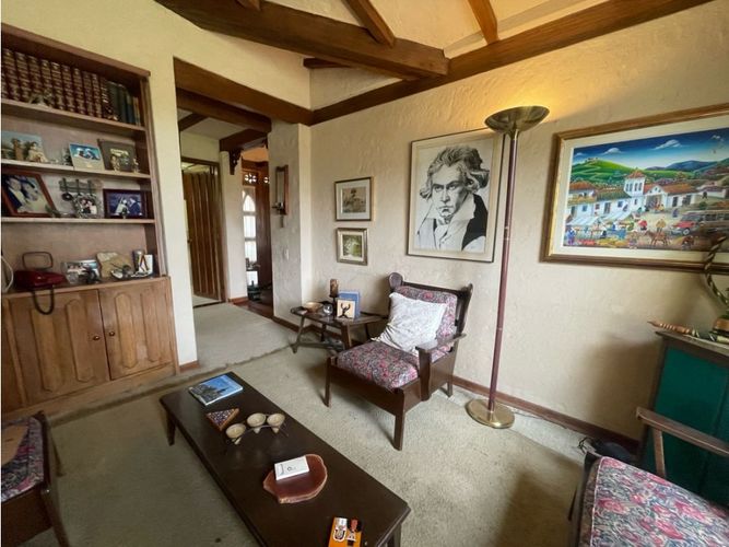 Casa de 5 alcobas en venta en Guaymaral, Bogotá, 220 m² · foto 13 de 24
