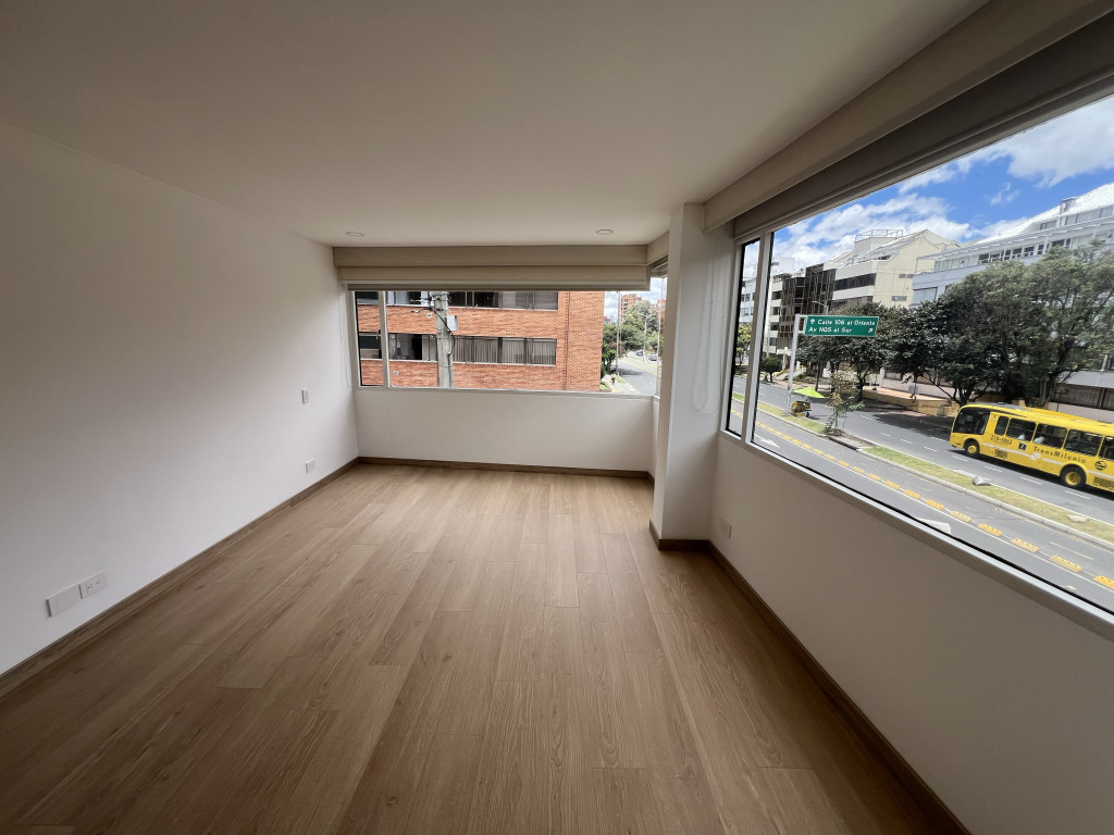 Apartamento en venta en Santa Barbara, Bogotá · foto 3 de 13