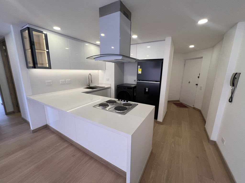 Apartamento en venta en Santa Barbara, Bogotá · foto 10 de 13
