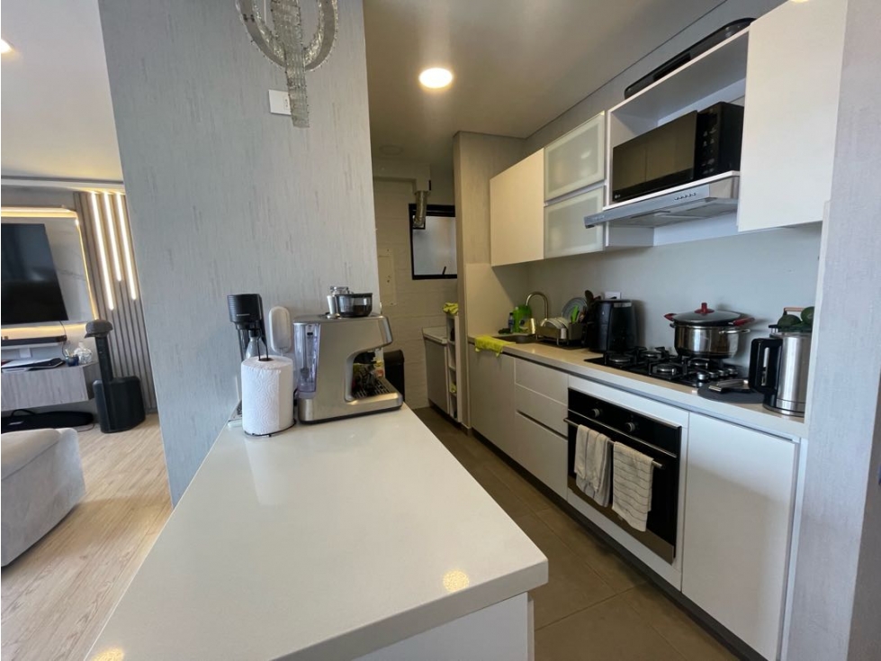 Apartamento en venta en Ciudad Salitre Oriental, Bogotá · foto 3 de 24