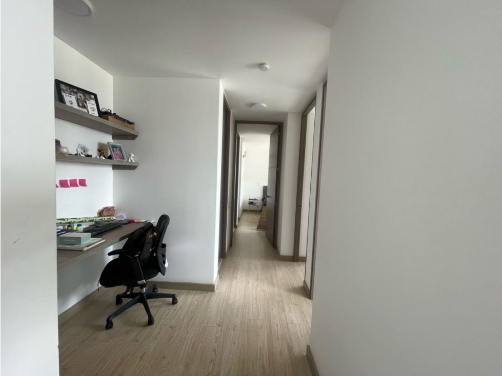 Apartamento en venta en Ciudad Salitre Oriental, Bogotá · foto 8 de 24
