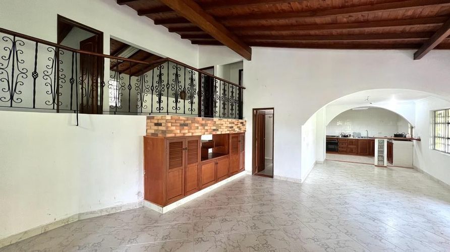 Finca en venta en Villa Carlota, Medellín, 400 m² · foto 4 de 23