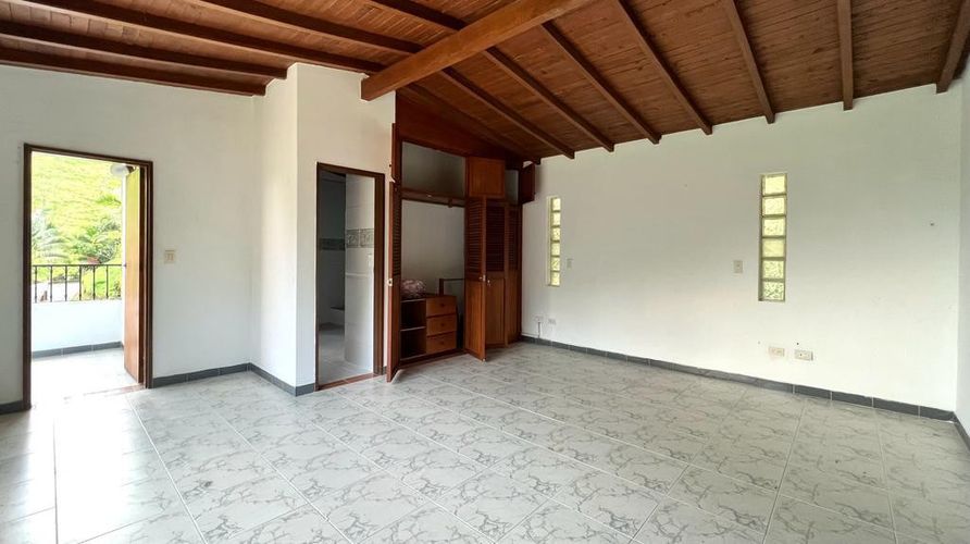 Finca en venta en Villa Carlota, Medellín, 400 m² · foto 14 de 23