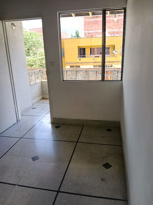 Casa de 3 alcobas en venta en Calasanz, Medellín, 157 m² · foto 10 de 17