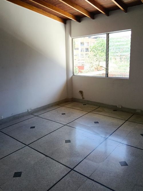 Casa de 3 alcobas en venta en Calasanz, Medellín, 157 m² · foto 15 de 17