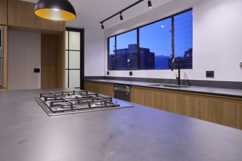 Apartamento en arriendo en El Tesoro, Medellín · foto 2 de 24