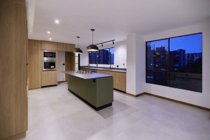 Apartamento en arriendo en El Tesoro, Medellín · foto 6 de 24