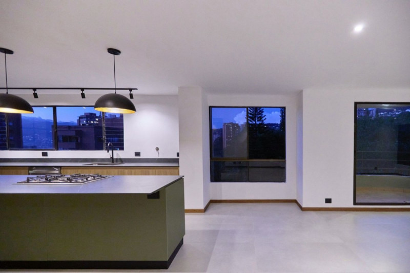 Apartamento en arriendo en El Tesoro, Medellín · foto 7 de 24
