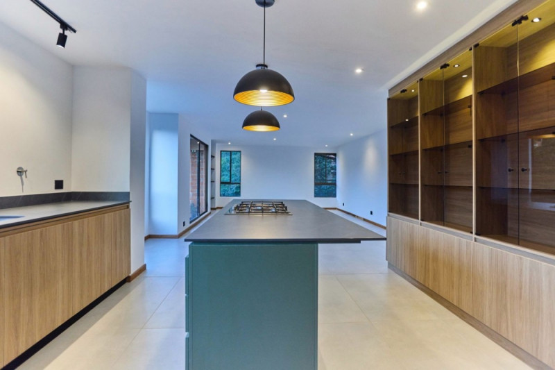 Apartamento en arriendo en El Tesoro, Medellín · foto 10 de 24