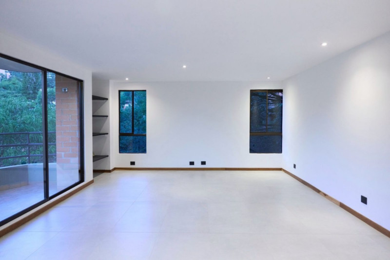 Apartamento en arriendo en El Tesoro, Medellín · foto 12 de 24